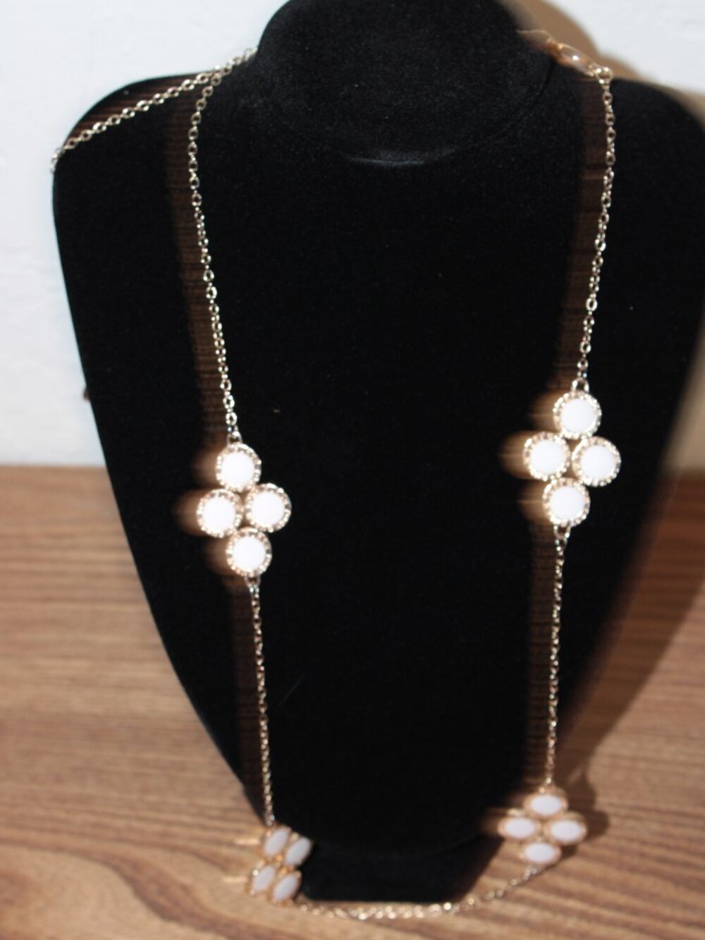 NWT Tory Burch Gold Tone White Enamel Station Necklace Matching Earrings $199